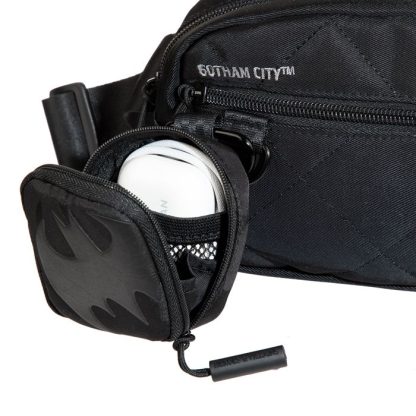 Batman Quilted Nylon Belt Bag - Image 4